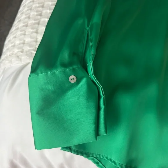 Zara Emerald Satin Button-Up Blouse - Picture 2 of 4